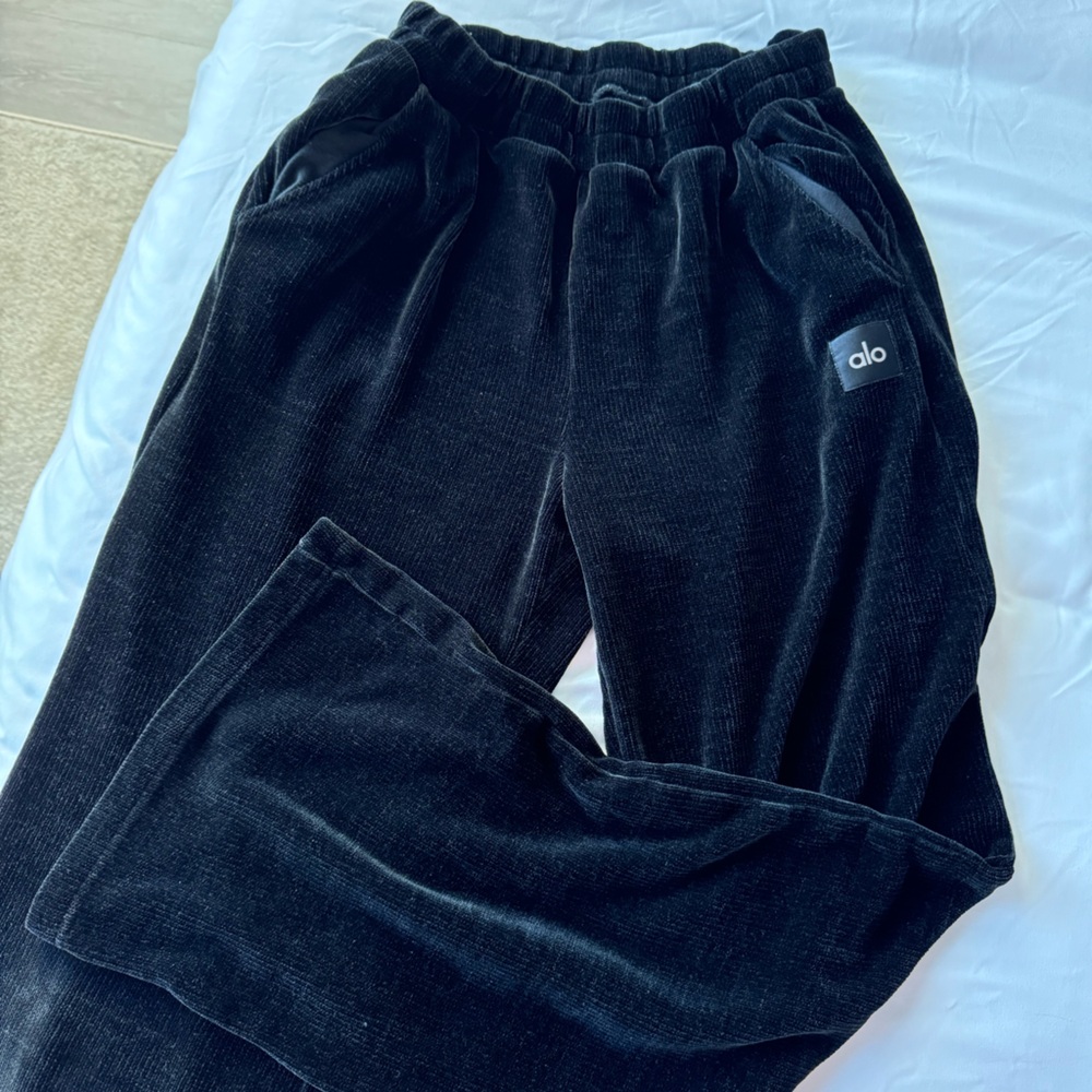 Alo sweatpants